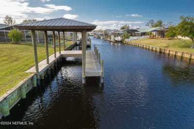 /international/us/114-palm-trail-east-palatka-fl-110096311546/