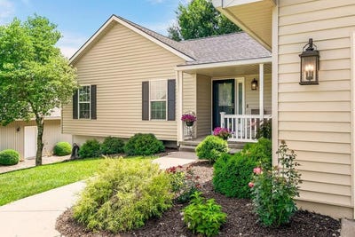 /international/us/1702-aspen-lane-excelsior-springs-mo-110100472711/