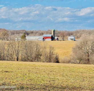 /international/us/681-great-bend-turnpike-pleasant-mount-pa-110106344257/