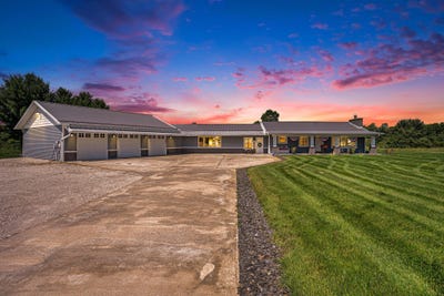 /international/us/3885-holton-road-muskegon-mi-110100679650/
