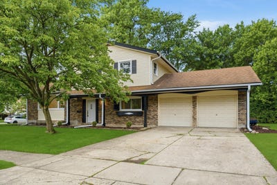 /international/us/17636-baker-avenue-country-club-hills-il-110108770770/