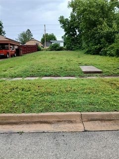 /international/us/517-w-7th-avenue-bristow-ok-110108390403/