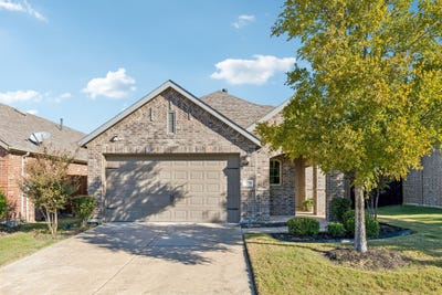 /international/us/1205-shire-drive-aubrey-tx-110120800348/