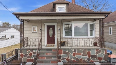 /international/us/72-rochambeau-new-bedford-ma-110107050105/