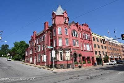 /international/us/424-428-main-st-towanda-pa-110100776905/