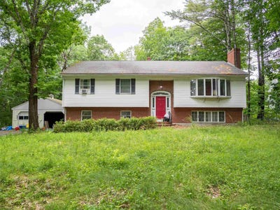 /international/us/12-sunnyside-drive-durham-nh-110109012751/