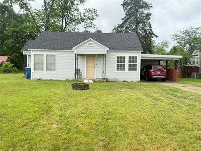 /international/us/304-e-carnegie-street-winnsboro-tx-110099094085/