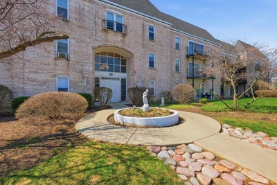 /international/us/5001-carriage-way-drive-rolling-meadows-il-110107315627/