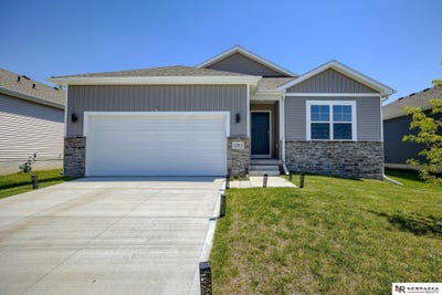 /international/us/12613-s-204th-avenue-gretna-ne-110101153250/?lang=en