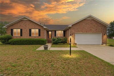 /international/us/308-meadow-circle-emporia-va-110108425078/