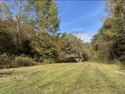 /international/us/111-peggs-fork-road-jackson-ky-110101144048/