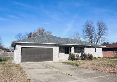 /international/us/2251-w-college-drive-bolivar-mo-110095983031/