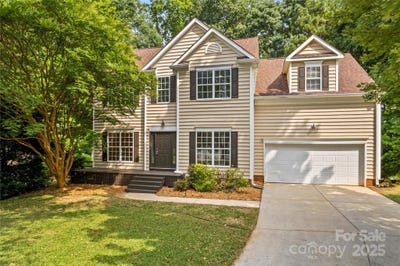 /international/us/145-summerbrook-lane-mooresville-nc-110100872408/