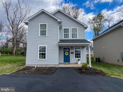 /international/us/616-second-culpeper-va-110106802327/