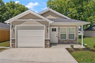 /international/us/67-e-madison-street-scottsburg-in-110119592349/
