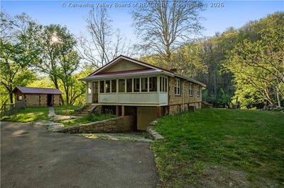 /international/us/168-basil-hively-road-procious-wv-110108196901/