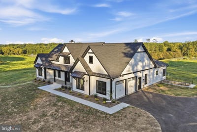 /international/us/18701-chandlee-mill-road-sandy-spring-md-110110231167/