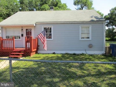 /international/us/721-w-14th-street-front-royal-va-110106701216/