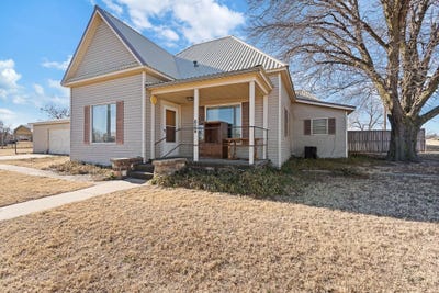 /international/us/604-e-4th-street-clarendon-tx-110109449966/