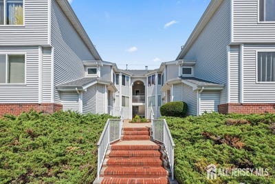 /international/us/806-jesse-way-piscataway-nj-110105113993/