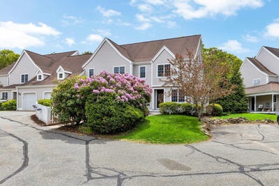 /international/us/17-hampton-court-mashpee-ma-110099876923/
