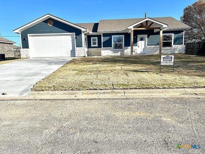 /international/us/1205-westview-drive-gatesville-tx-110107438846/