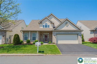 /international/us/6634-blue-heather-court-lower-macungie-twp-pa-110107858361/