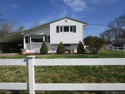 /international/us/116-holly-road-centereach-ny-110106954100/