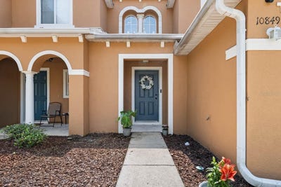 /international/us/10849-kensington-park-avenue-riverview-fl-110098496880/