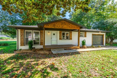 /international/us/1807-hamilton-avenue-south-pittsburg-tn-110102761986/