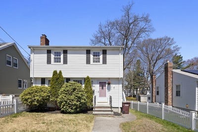 /international/us/148-tower-st-dedham-ma-110107656894/