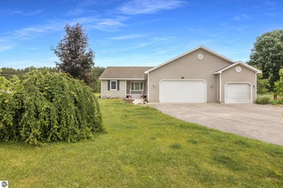 /international/us/6886-windwood-drive-lake-ann-mi-110100469991/?lang=zh-tw