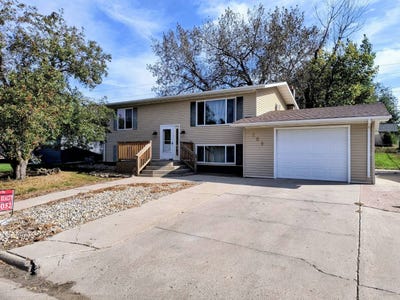 /international/us/209-west-7th-st-redfield-sd-110100390321/