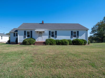 /international/us/95-bennett-ln-rocky-mount-va-110120737282/