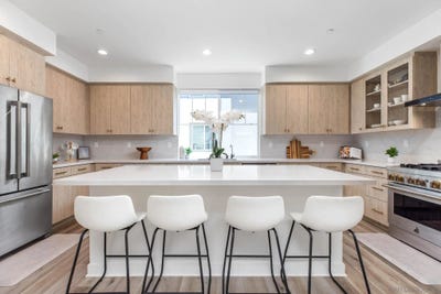 /international/us/13040-lumen-way-san-diego-ca-110100818911/