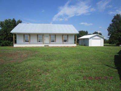 /international/us/1268-co-rd-464-holly-pond-al-110100756109/