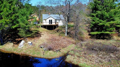 /international/us/4016-m28-highway-marquette-mi-110108298654/