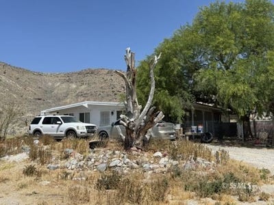 /international/us/82615-4th-street-trona-ca-110105395131/