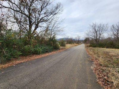 /international/us/070-no-physical-address-clayton-ave-poteau-ok-110088864001/