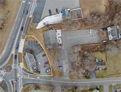 /international/us/300-main-street-buzzards-bay-ma-110108025142/
