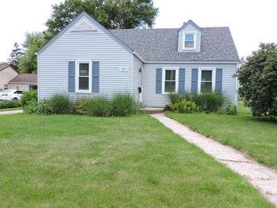 /international/us/127-n-pleasant-ave-jefferson-wi-110108979152/