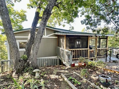 /international/us/73525-e-leisure-lake-drive-trenton-mo-110102579635/