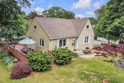 /international/us/165-west-st-randolph-ma-110100092365/