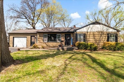 /international/us/2105-sw-walnut-street-blue-springs-mo-110107073847/