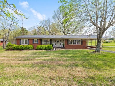 /international/us/376-hopkinsville-street-nortonville-ky-110098930757/