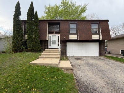 /international/us/157-plainview-drive-bolingbrook-il-110107479551/