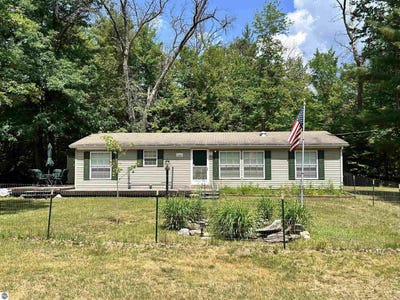/international/us/3508-brodie-road-south-branch-mi-110100694431/