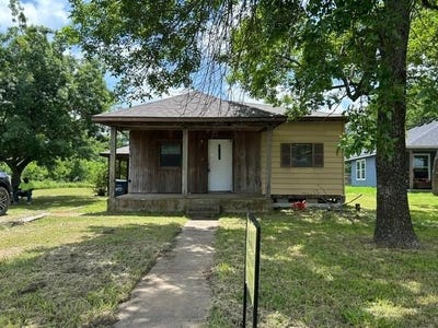 /international/us/250-oak-hill-road-whitewright-tx-110107952693/