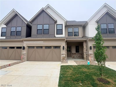/international/us/4151-averi-lane-orange-oh-110108656012/
