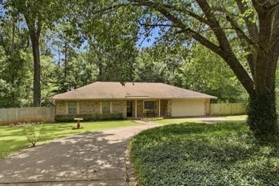 /international/us/757-county-road-200-nacogdoches-tx-110119371658/